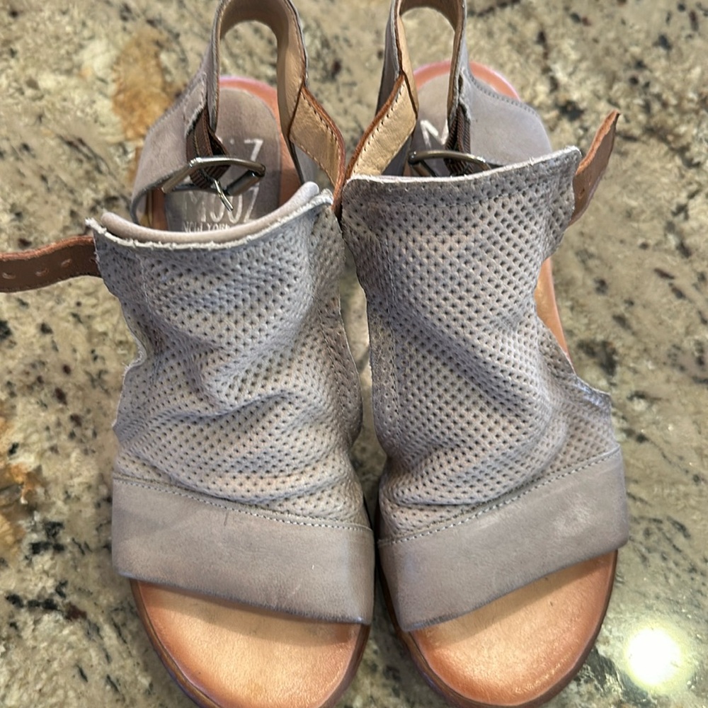Miz mooz gray sandal worn once.